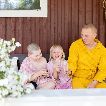 Karkausmaeen Kammari 3* Kinnula